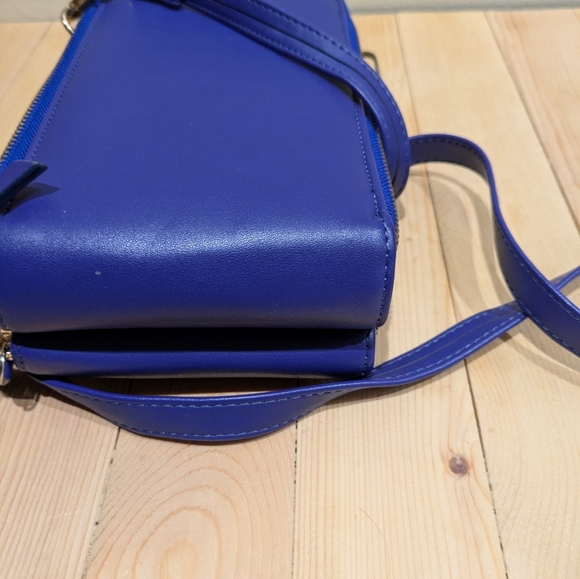 Vibrant Blue Crossbody Bag 8x5 - Picture 8 of 9